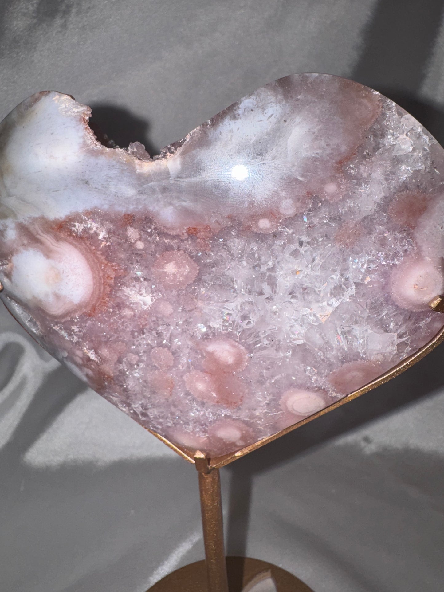 Amethyst Flower Agate AAA XL Heart on stand