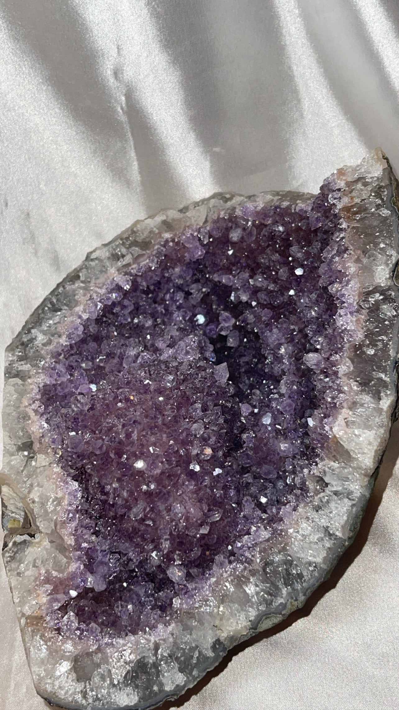 Druzy Amethyst Geode XXL Display
