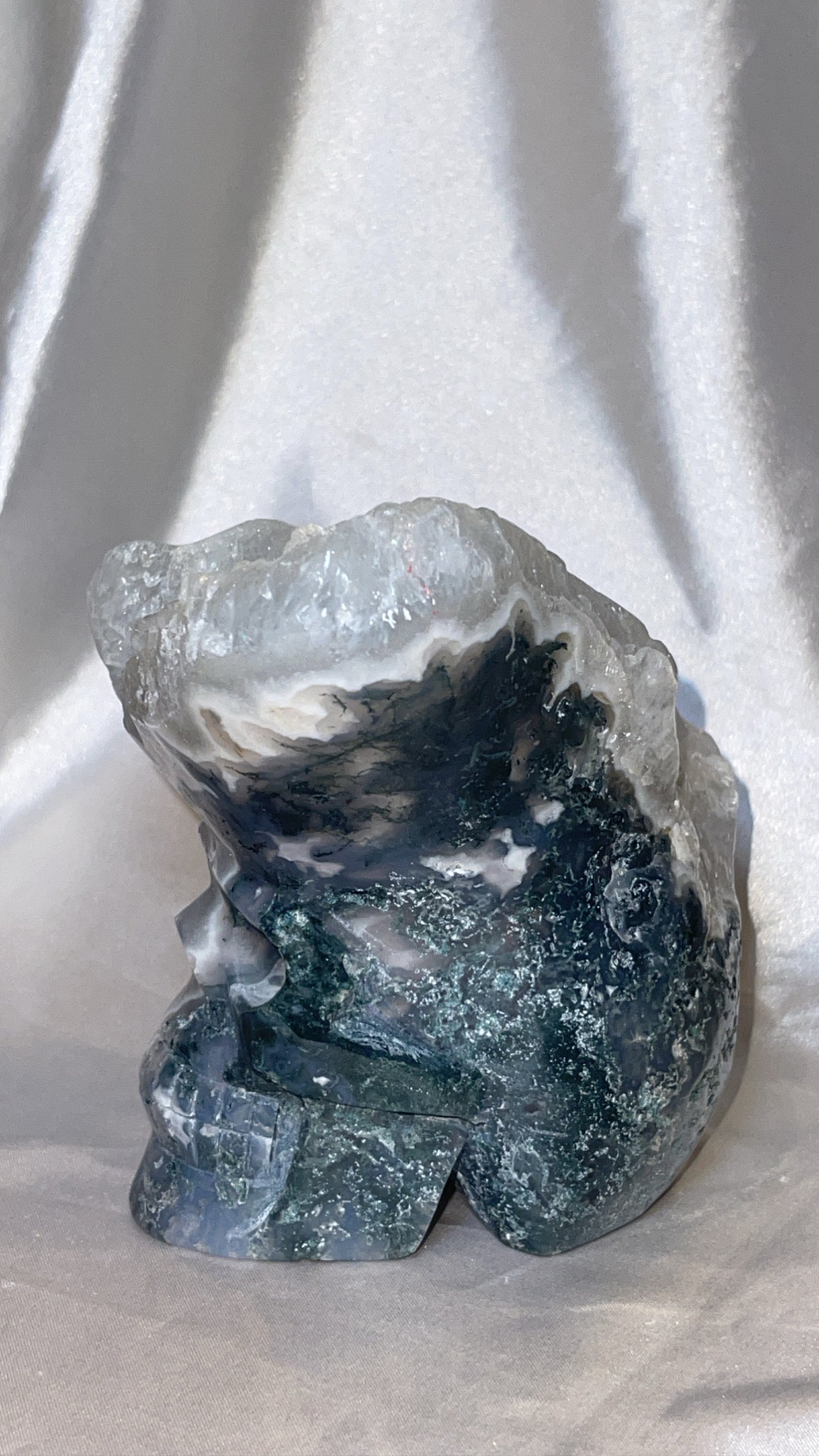 Moss Agate & Quartz XXL Mohawk Skull