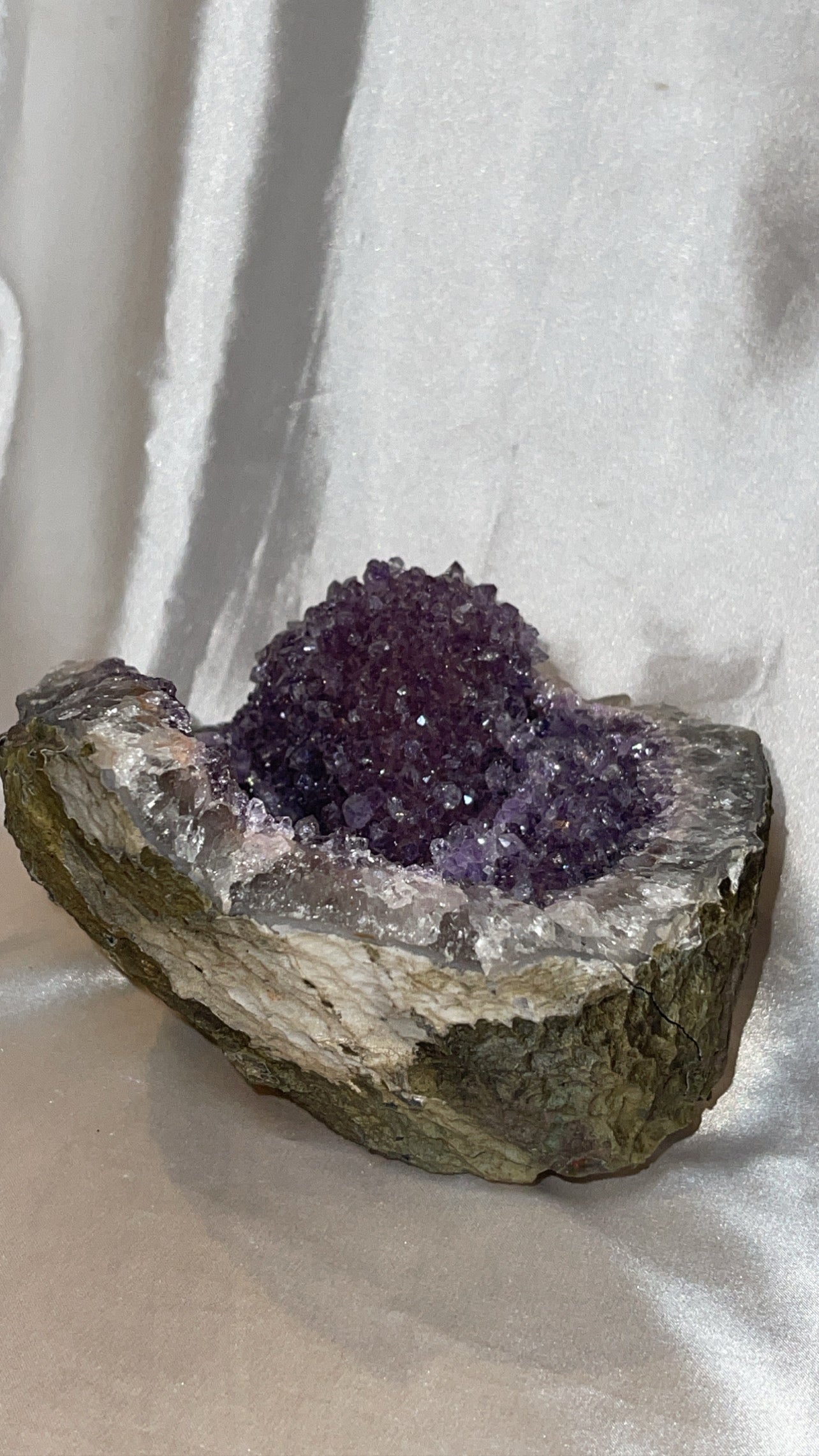 Druzy Amethyst Geode XXL Display