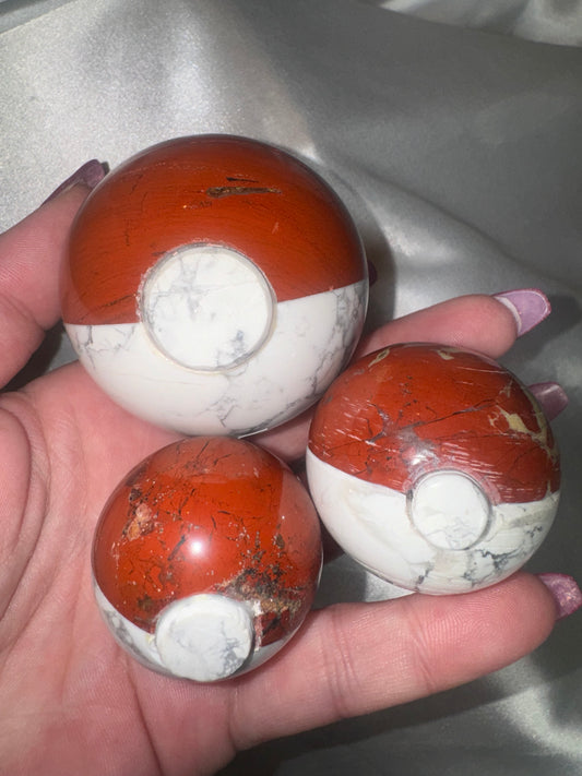 Pokémon Howlite Red Jasper Pokeball