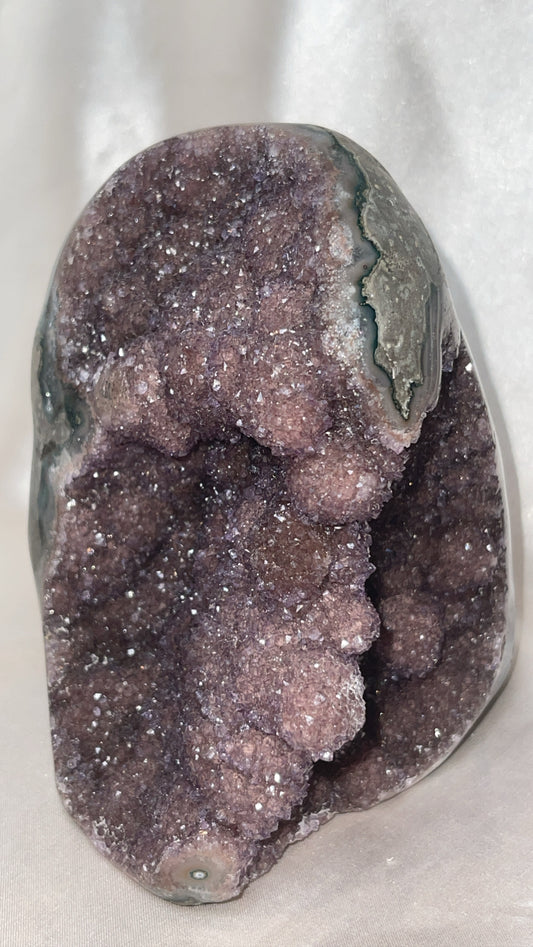 Druzy Galaxy Amethyst AAA XL Cutbase