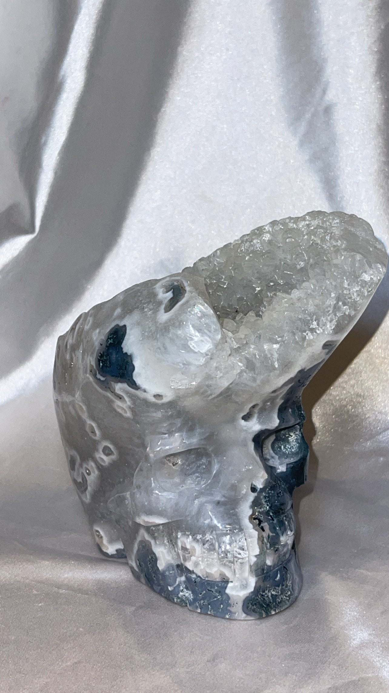 Moss Agate & Quartz XXL Mohawk Skull
