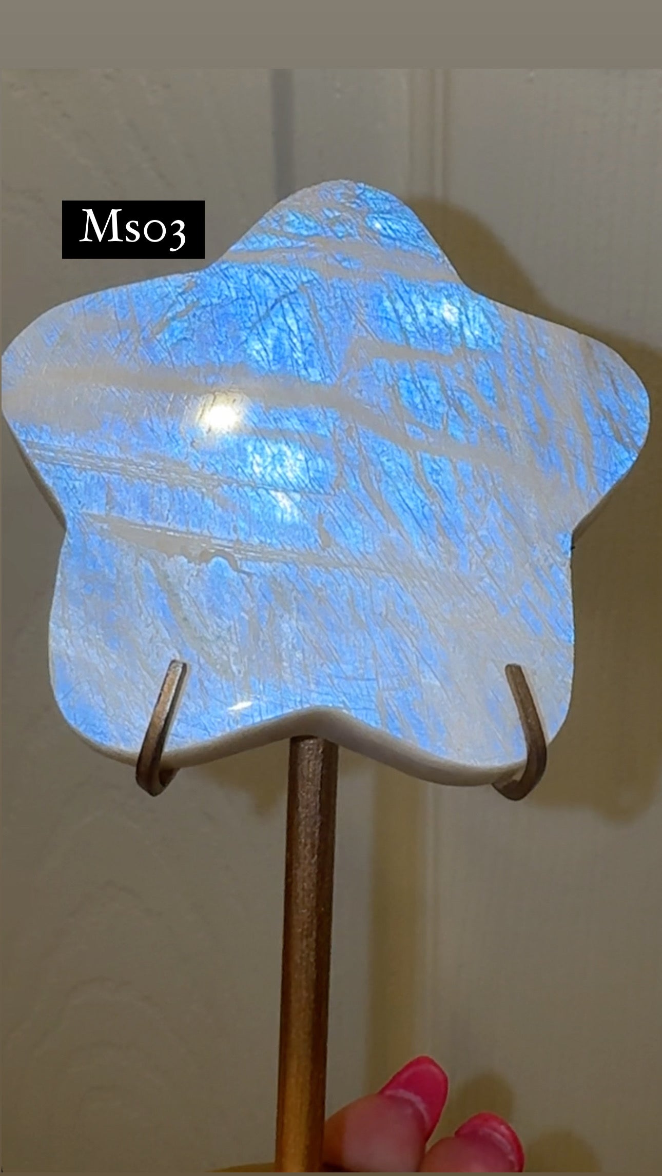 Moonstone Star on Stand AAA