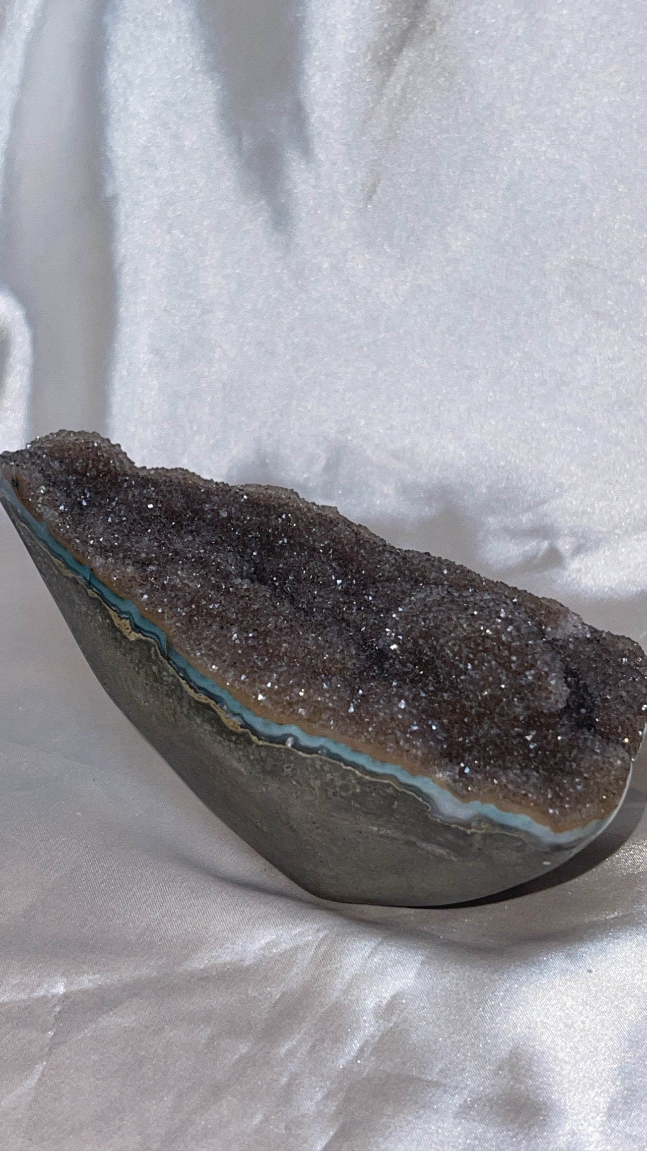 Druzy Galaxy Amethyst Large Cutbase