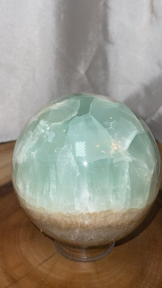 Blue Caribbean Calcite XL Sphere (97mm)