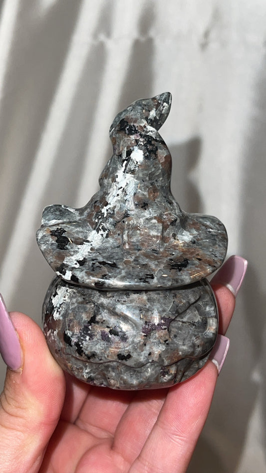 Yooperlite Pumpkin Witch