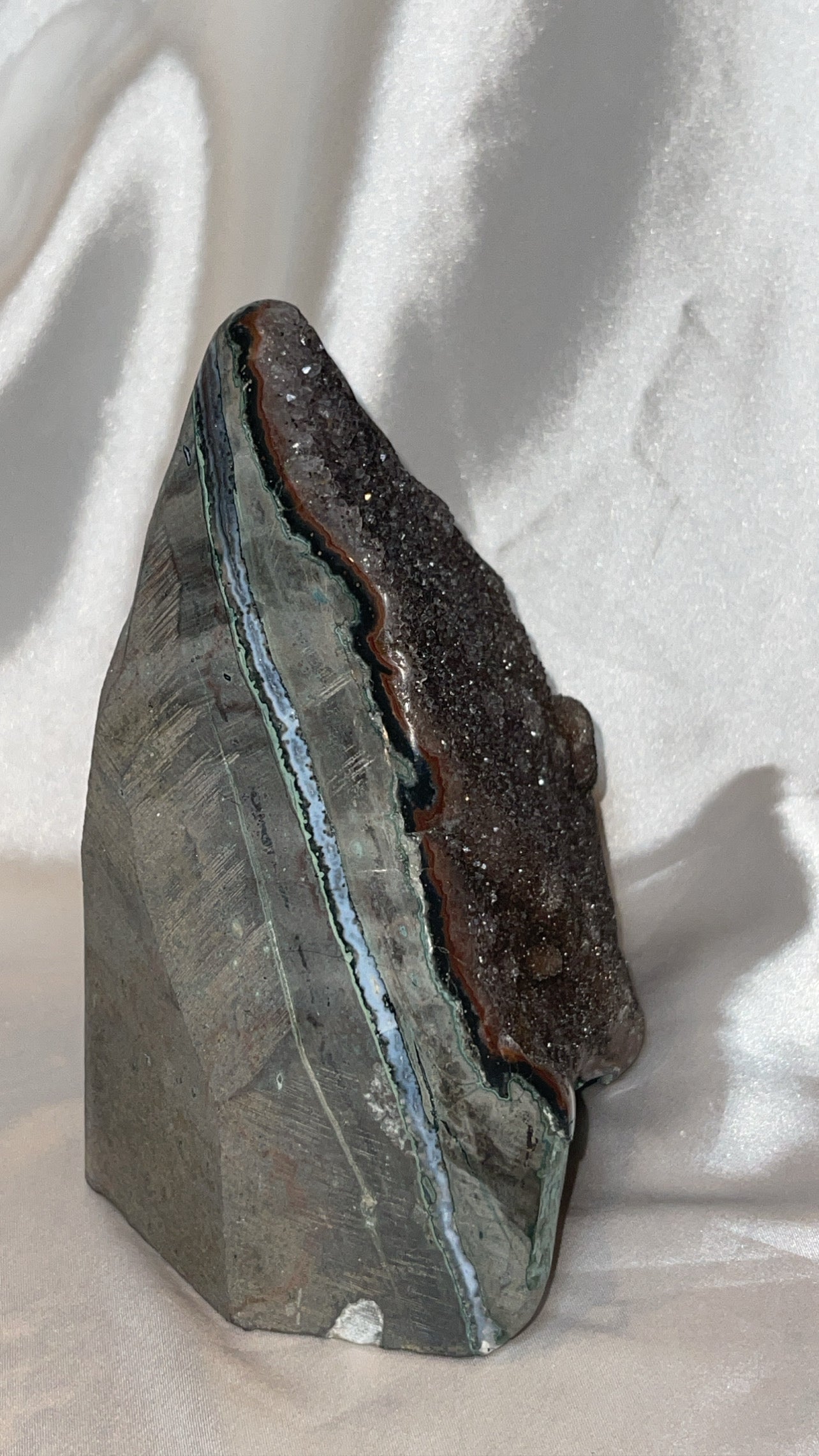 Druzy Galaxy Amethyst AAA XXL Cutbase