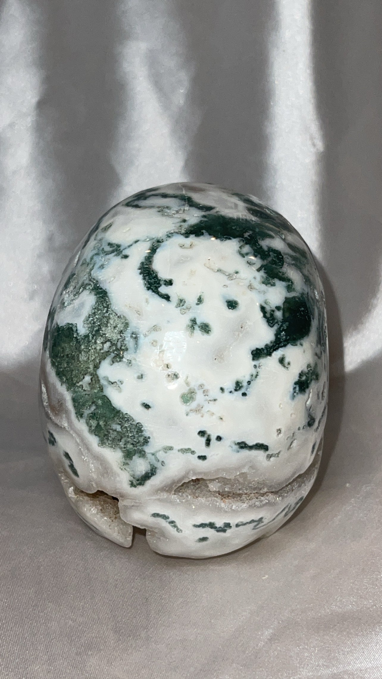 Druzy Moss Agate XL Skull