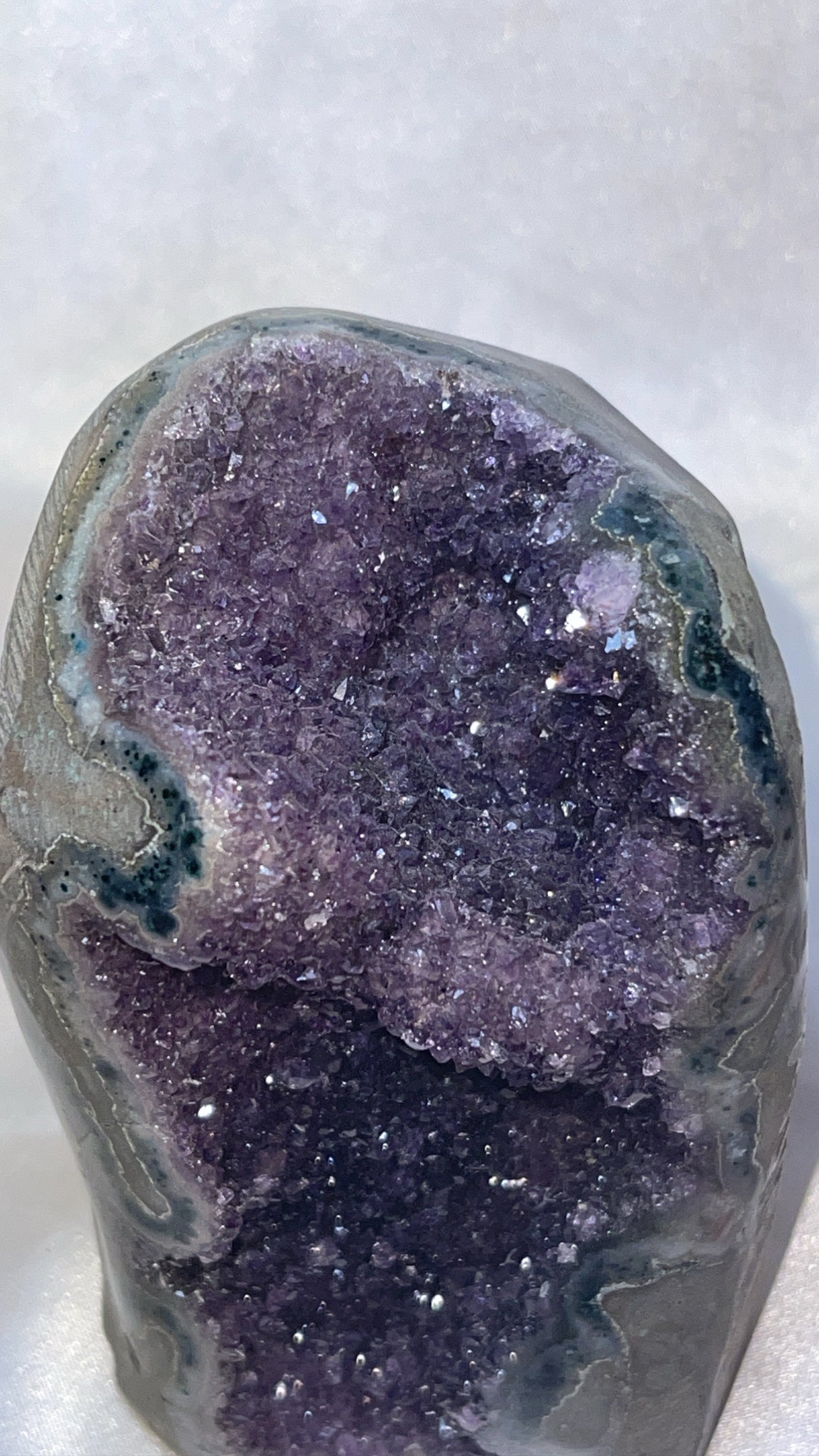 Druzy Galaxy Amethyst AAA Large Cutbase