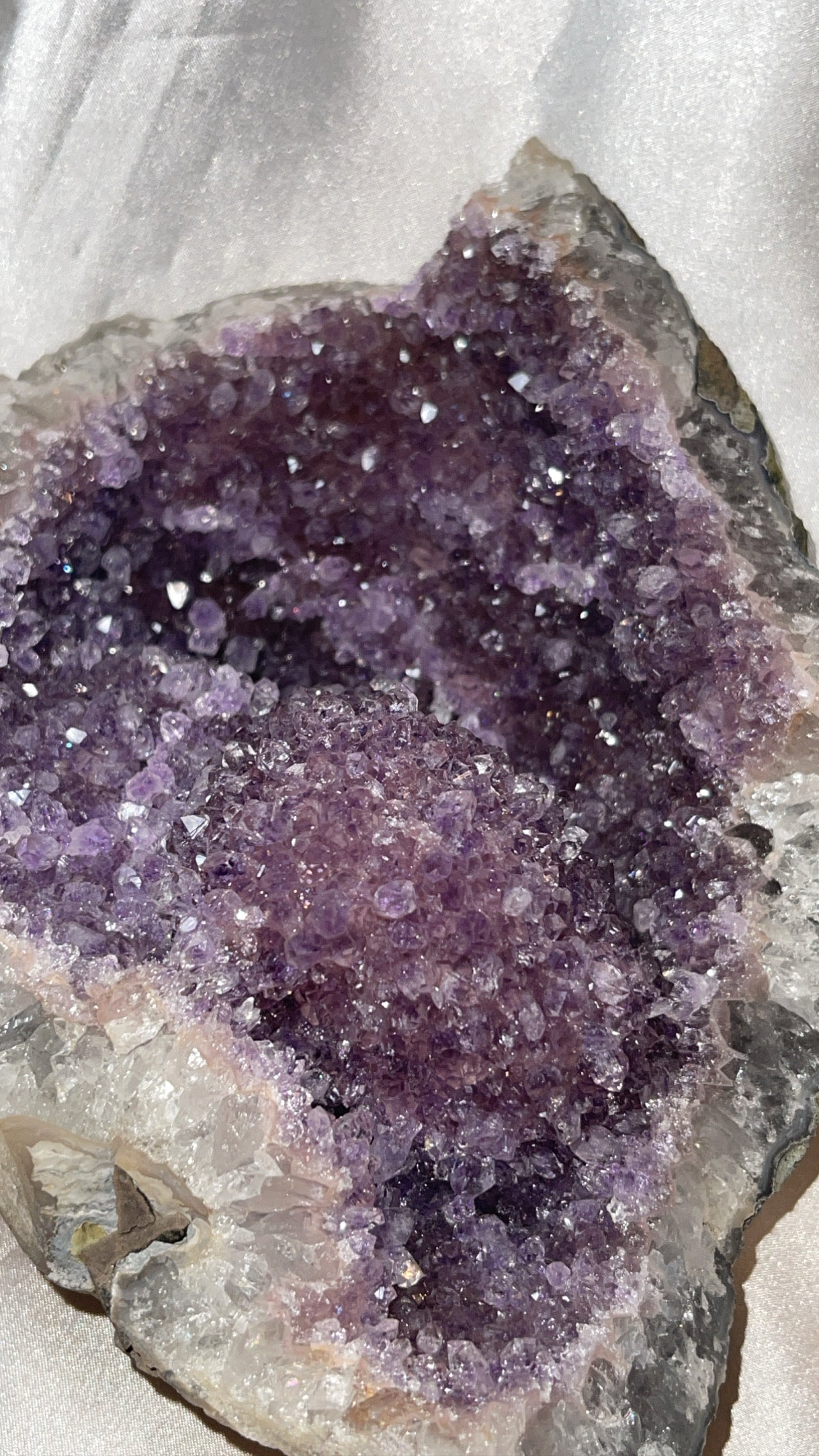 Druzy Amethyst Geode XXL Display