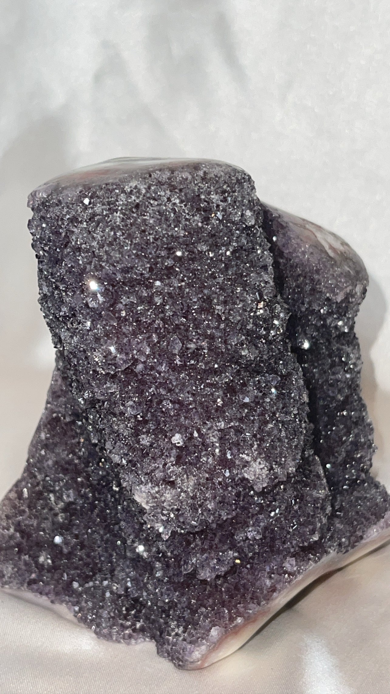 Druzy Galaxy Amethyst AAA Large Cutbase