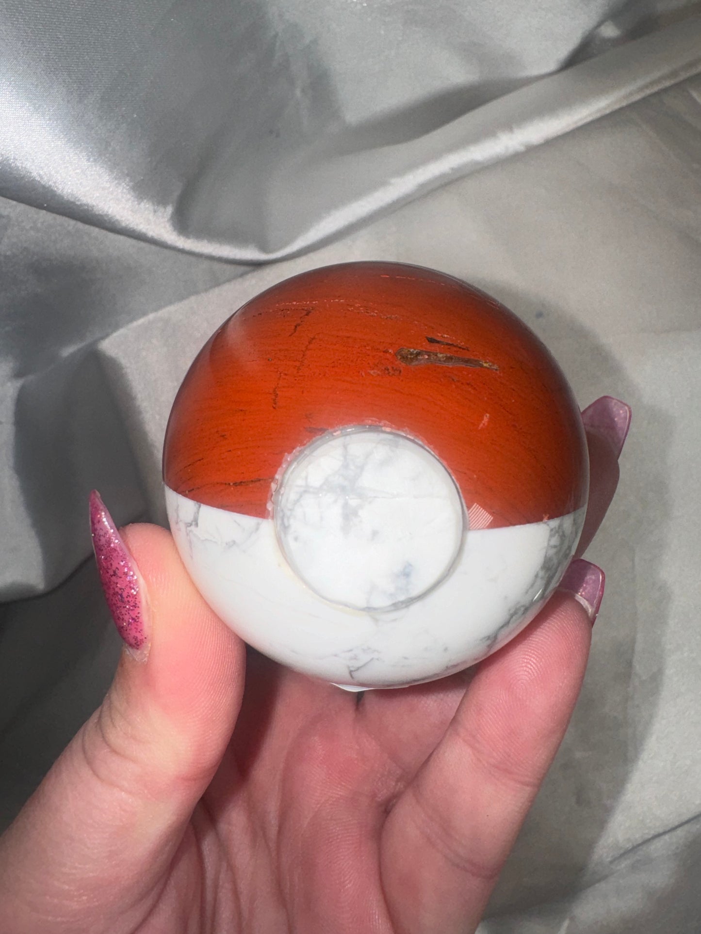 Pokémon Howlite Red Jasper Pokeball