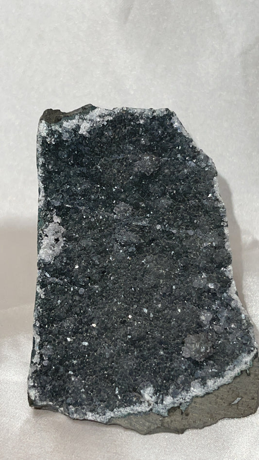 Druzy Black Galaxy Amethyst Cutbase