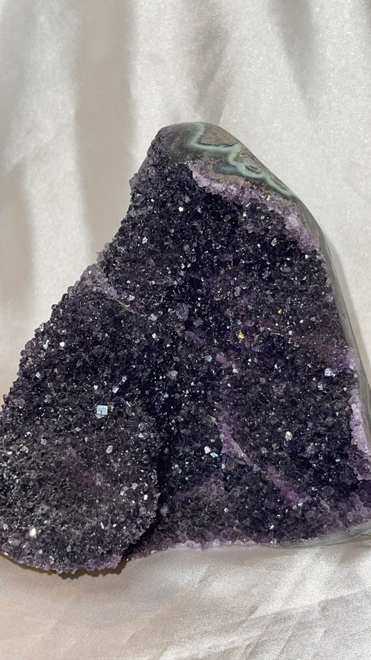 Galaxy Amethyst XL Cut Base