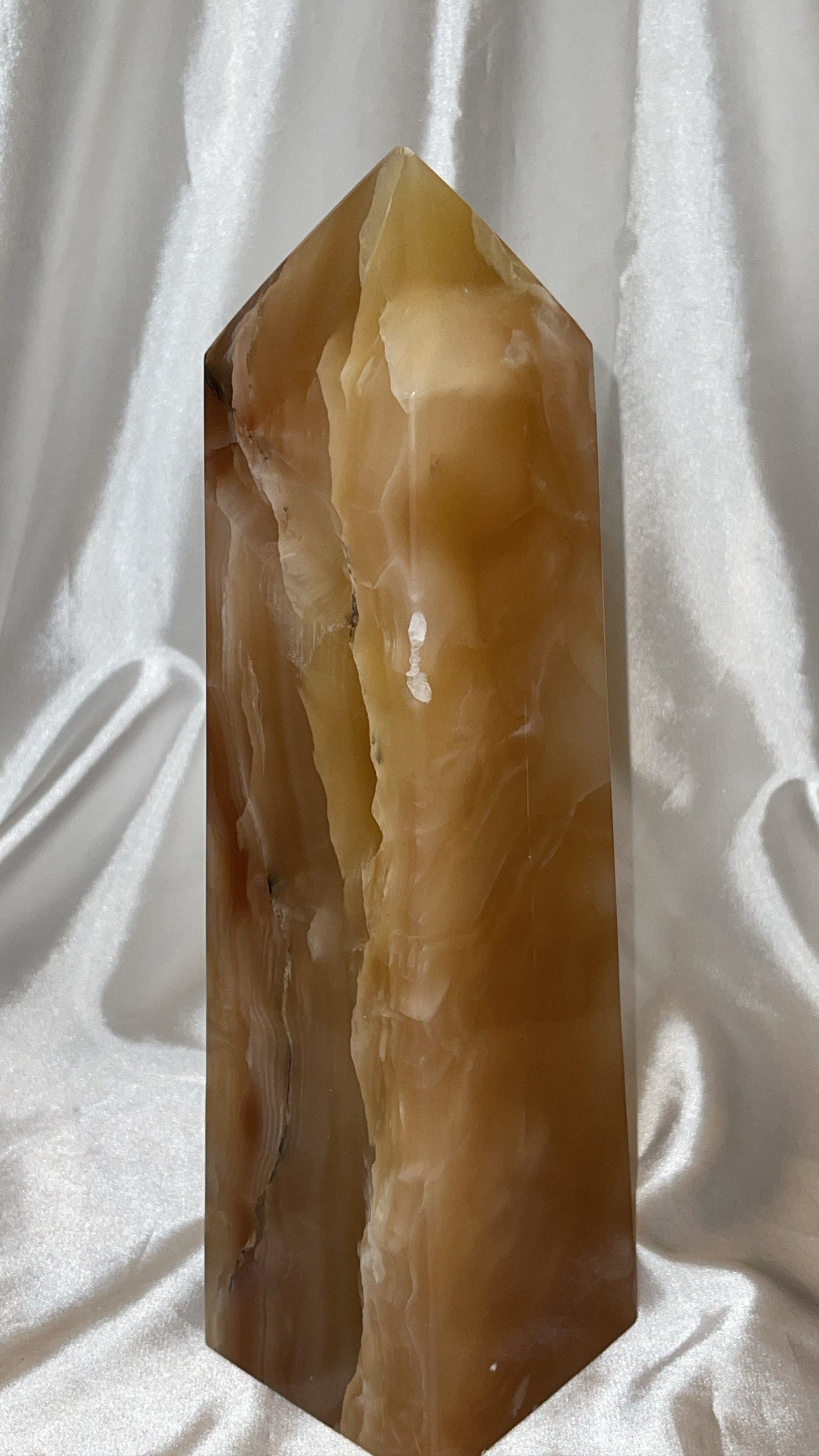 Honey Calcite XXXL Obleisk