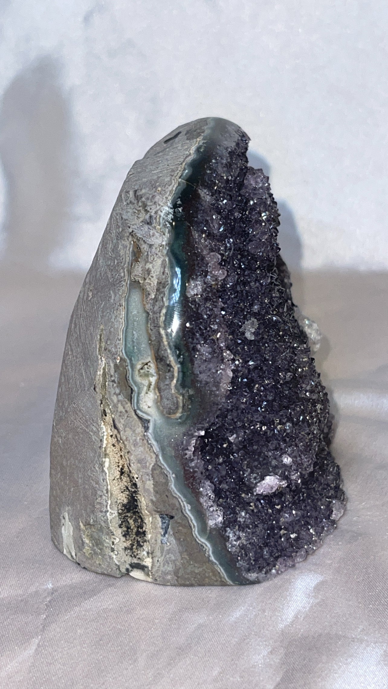 Druzy Galaxy Amethyst AAA Large Cutbase