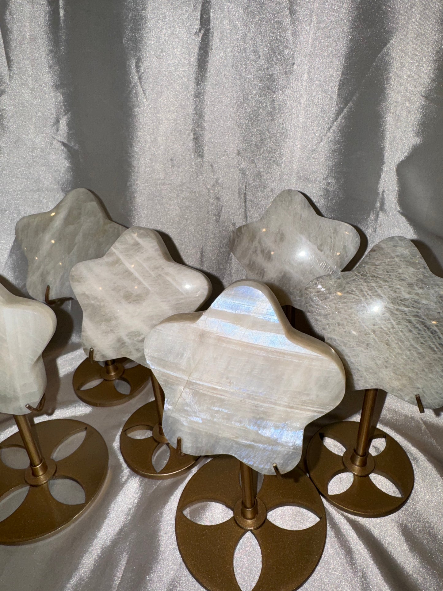 Moonstone Star on Stand AAA