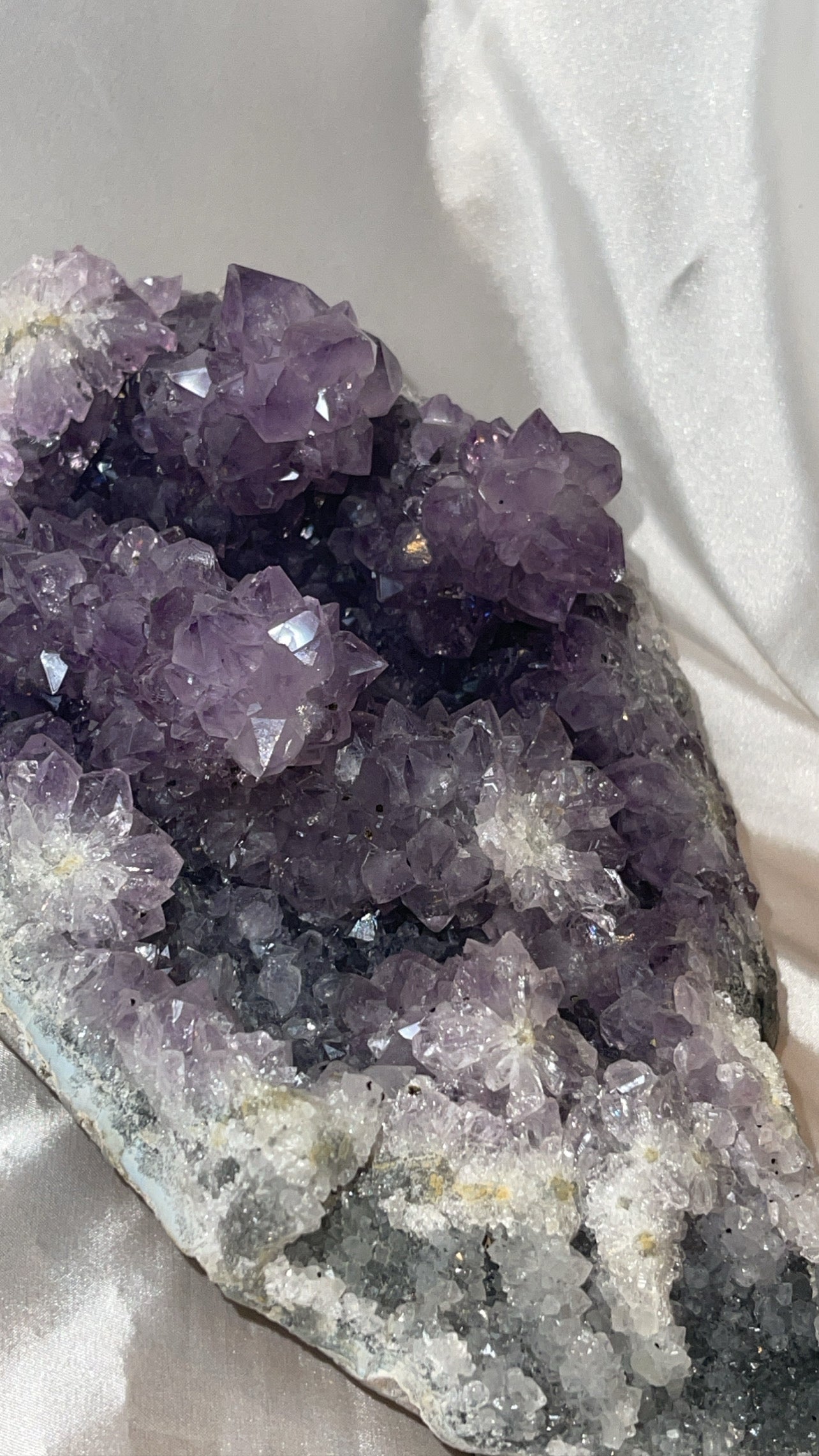 Amethyst Stalachtite Geode XXXL Display