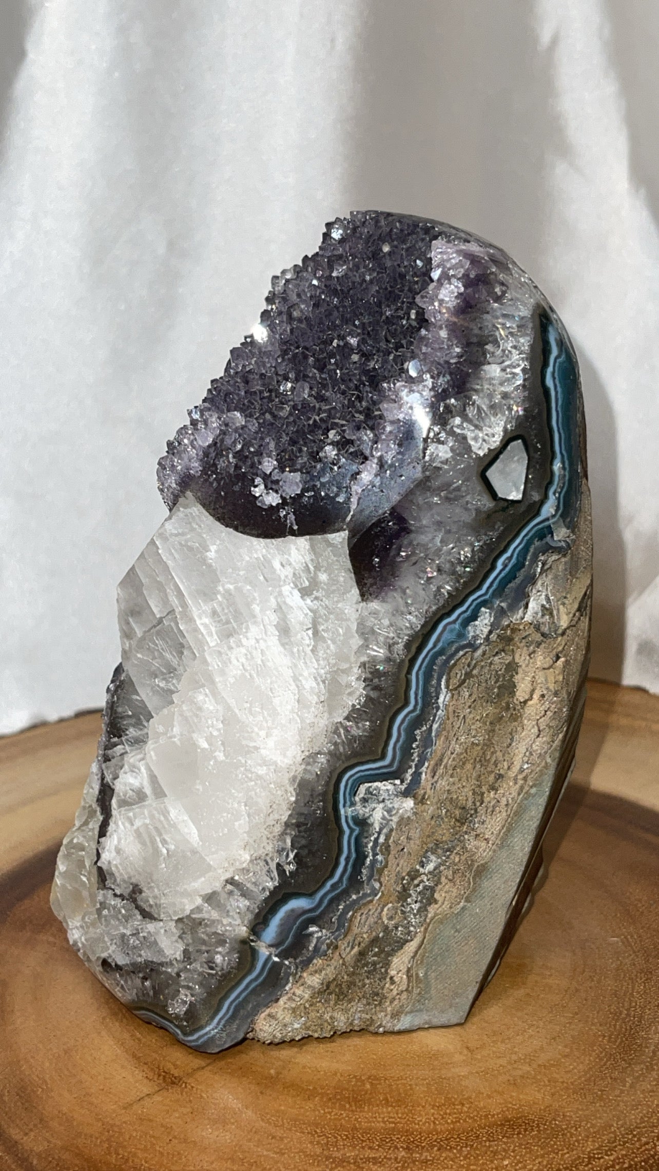 Amethyst Agate with Calcite XL Cutbase