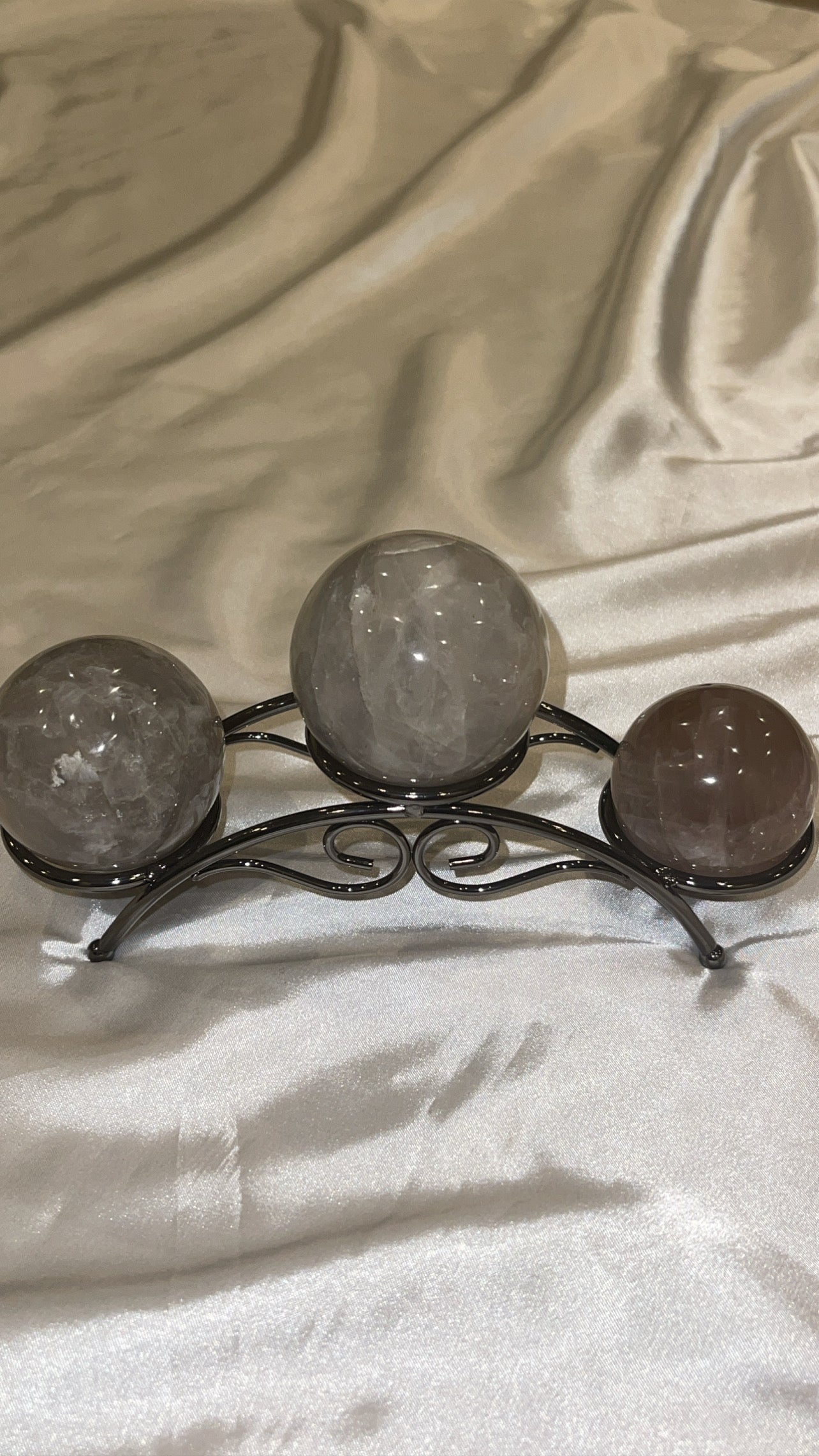 Triple Sphere Bridge Stand
