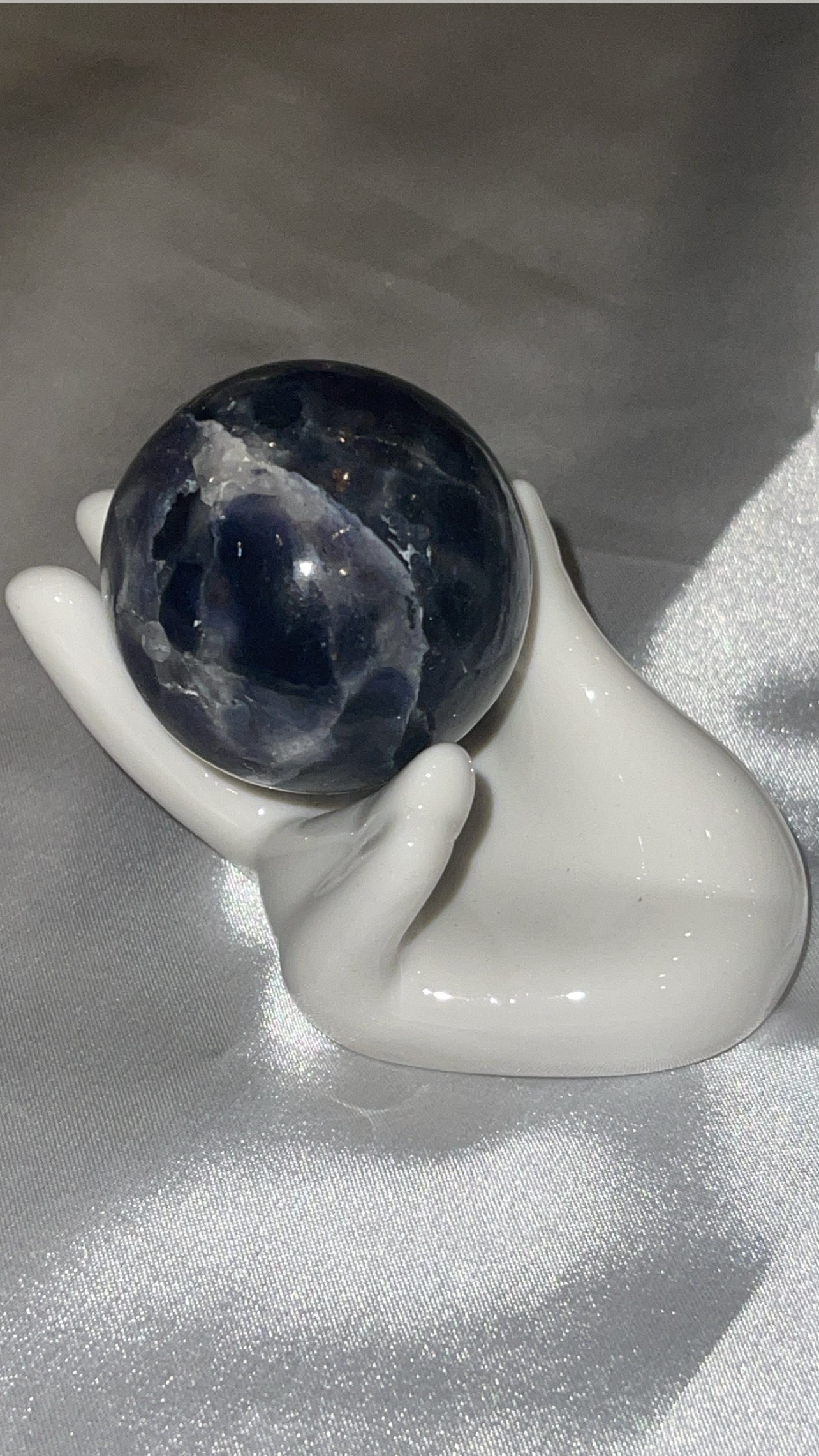 Ceramic Hand Sphere Stand