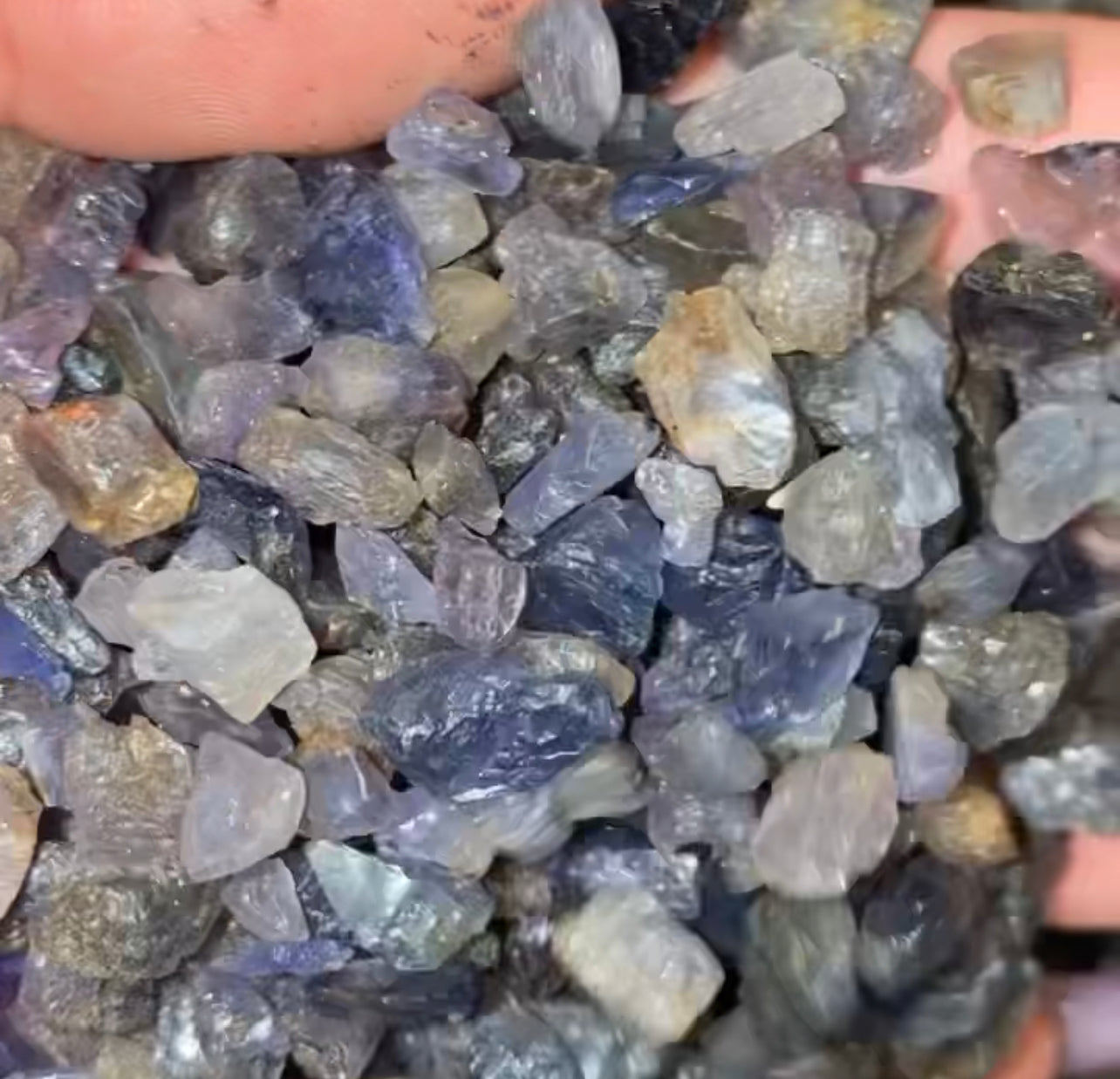 Tanzanite Raw Bundle Bag