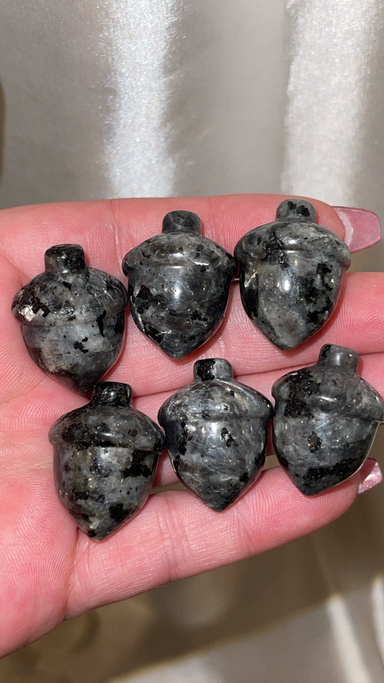 Variety Crystal Acorn