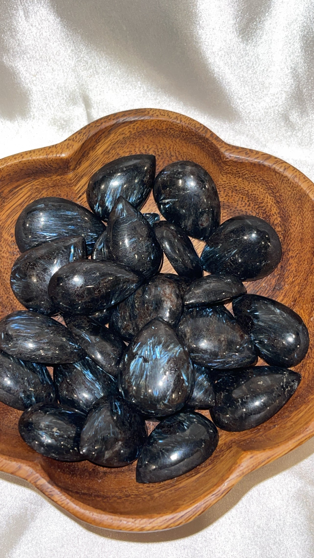 Arfvedsonite Teardrop