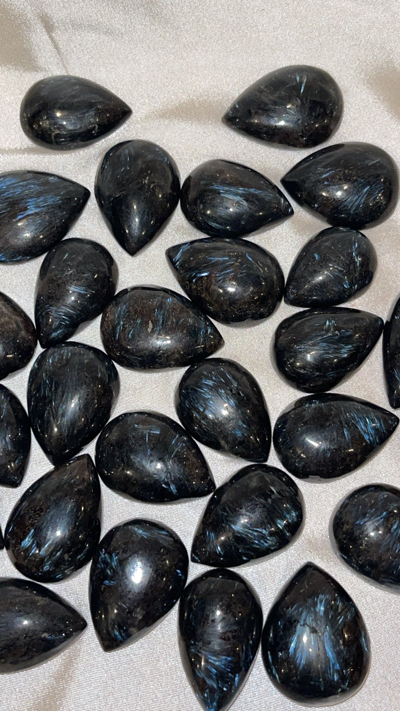 Arfvedsonite Teardrop