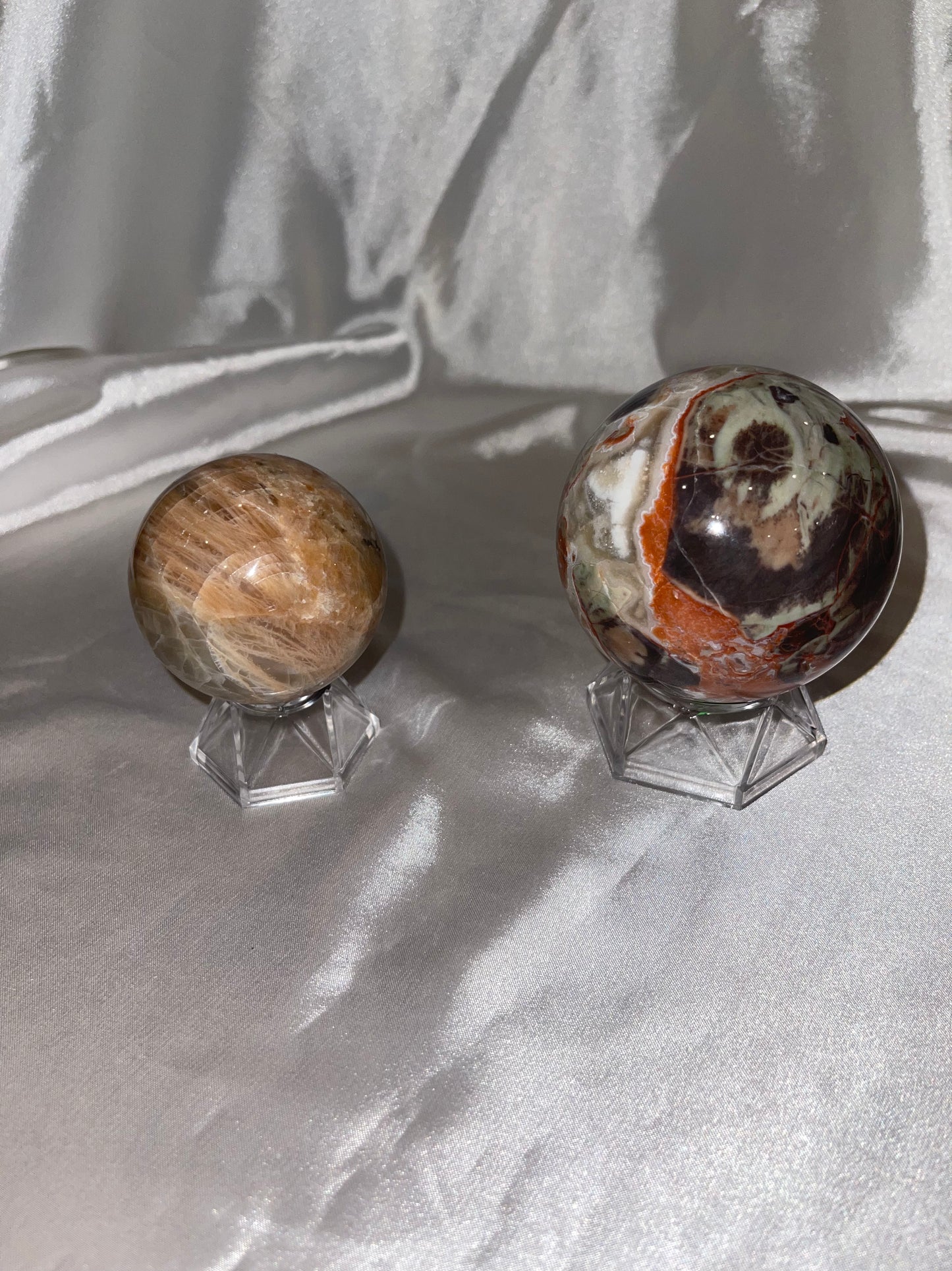 Clear Acrylic Hexagon Sphere Stand