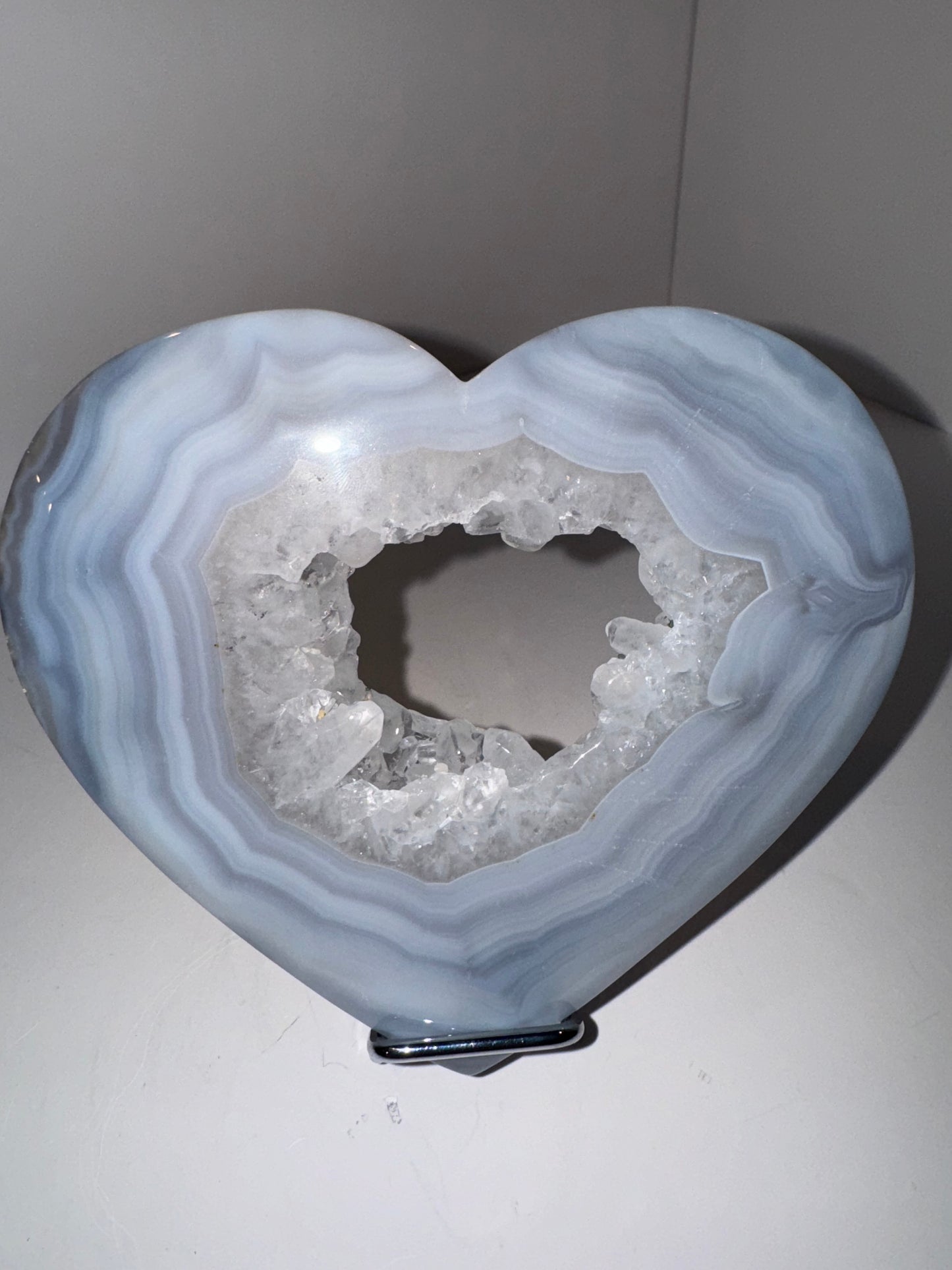 Druzy Agate Large Heart on Stand