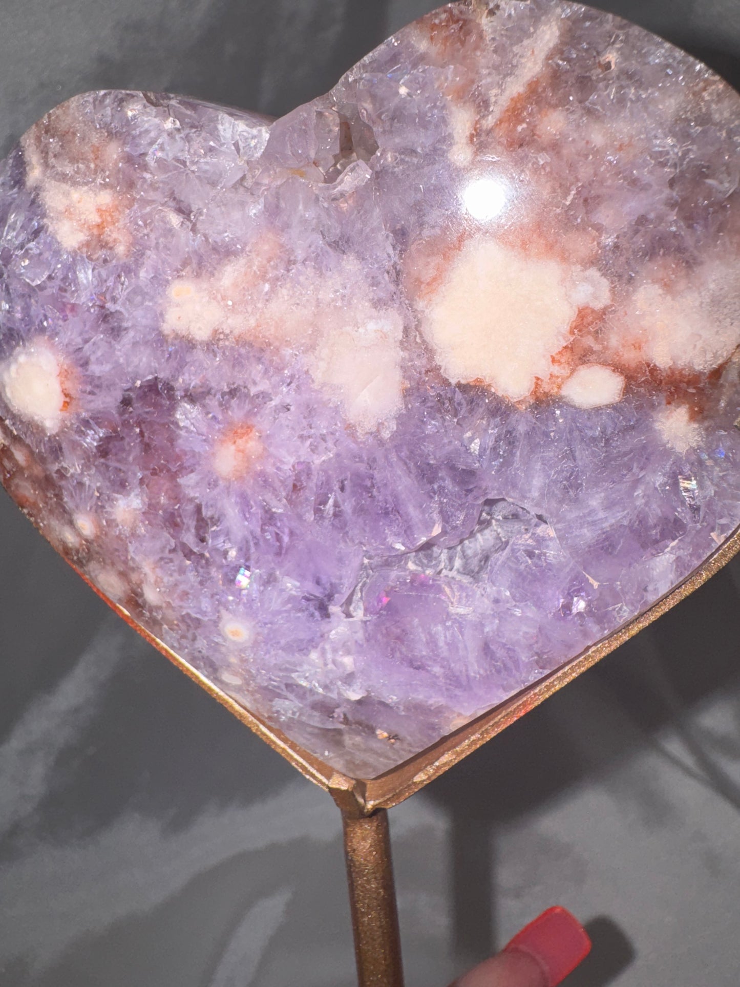 Amethyst Flower Agate AAA XL Heart on stand