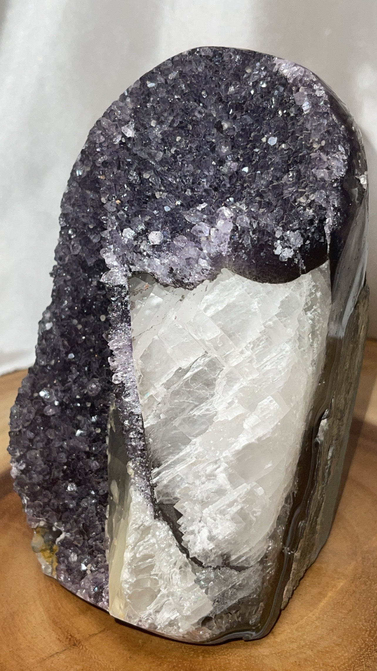 Amethyst Agate with Calcite XL Cutbase