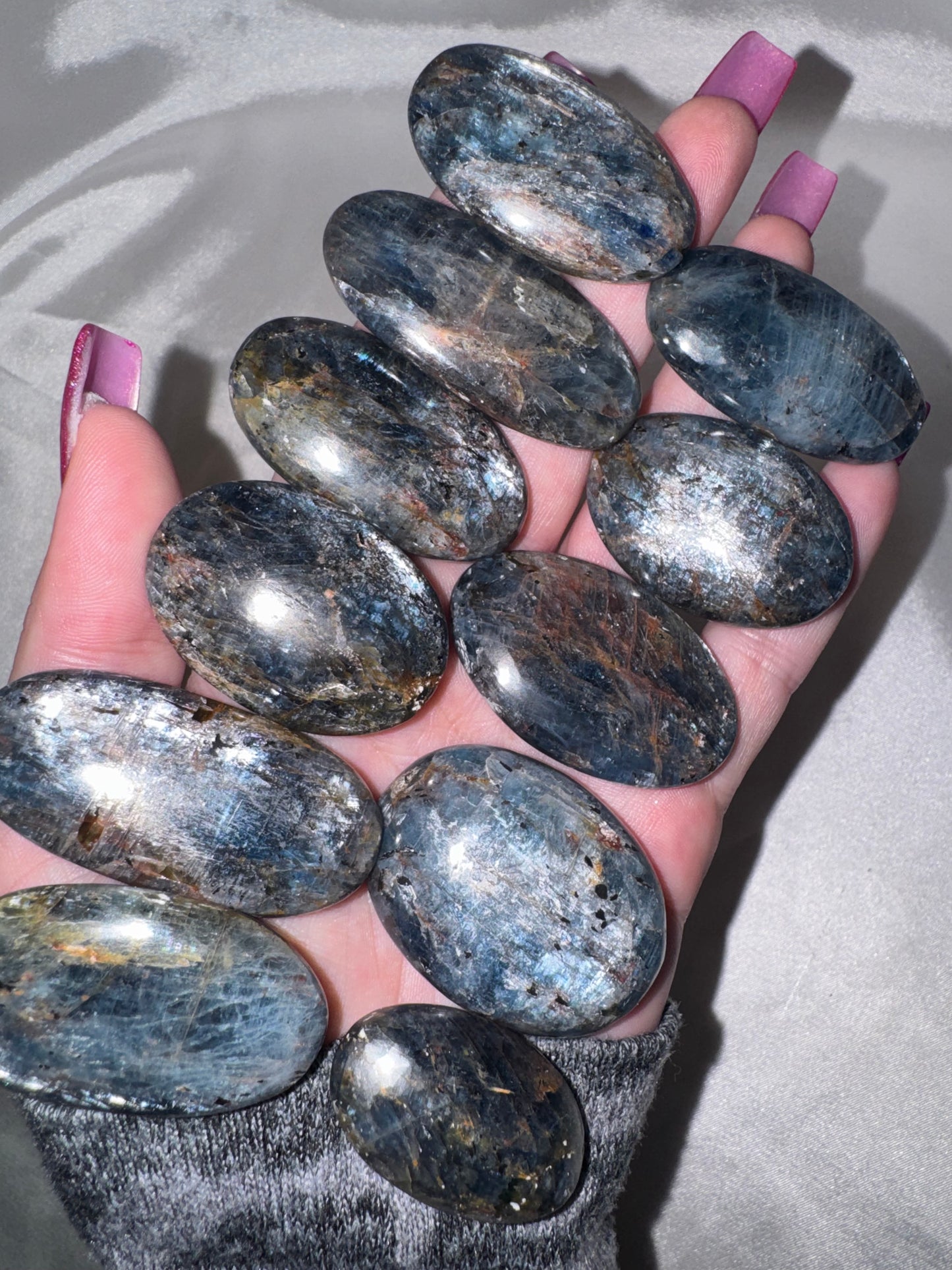 Blue Kyanite AA Palmstone