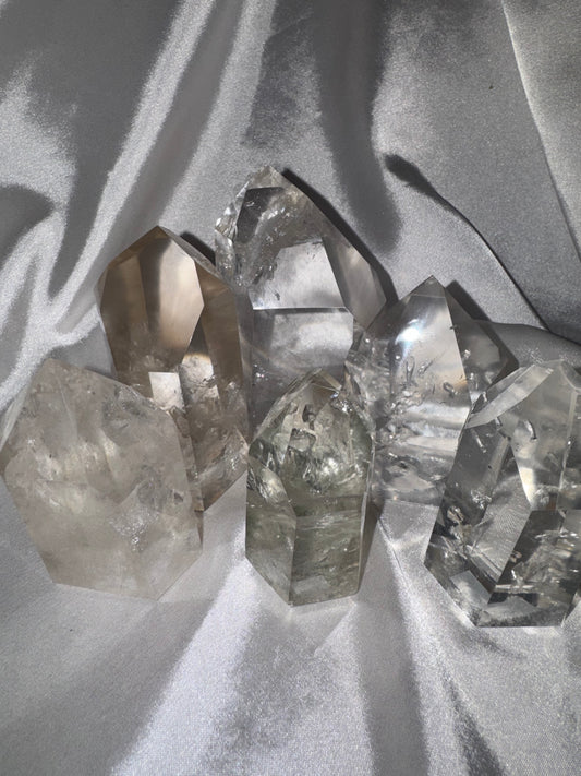 Manifestation Quartz AAA Tower