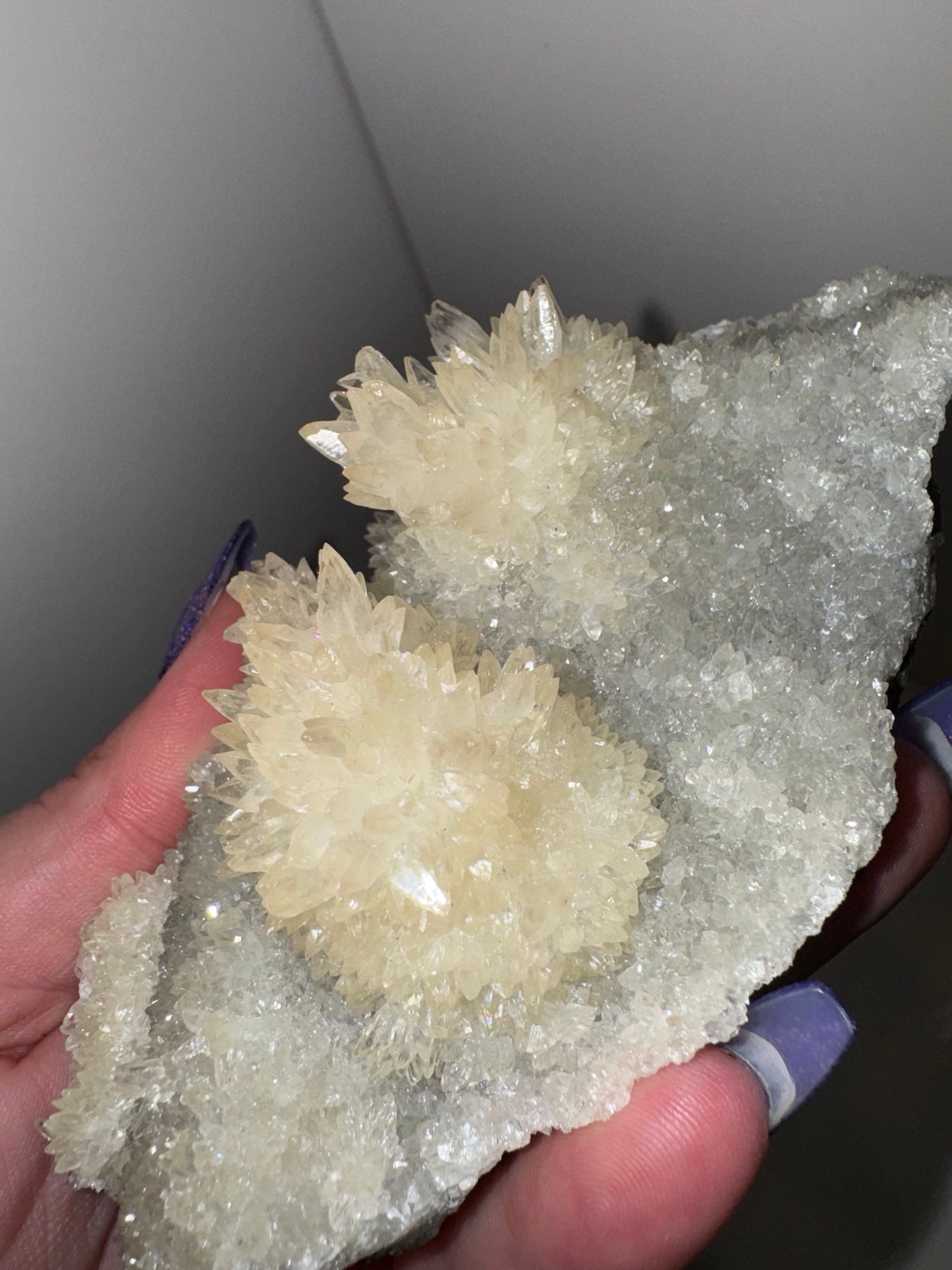 Druzy Calcite specimen