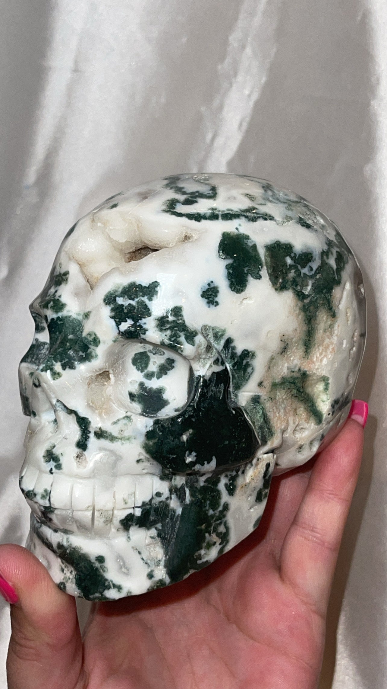 Druzy Moss Agate XL Skull