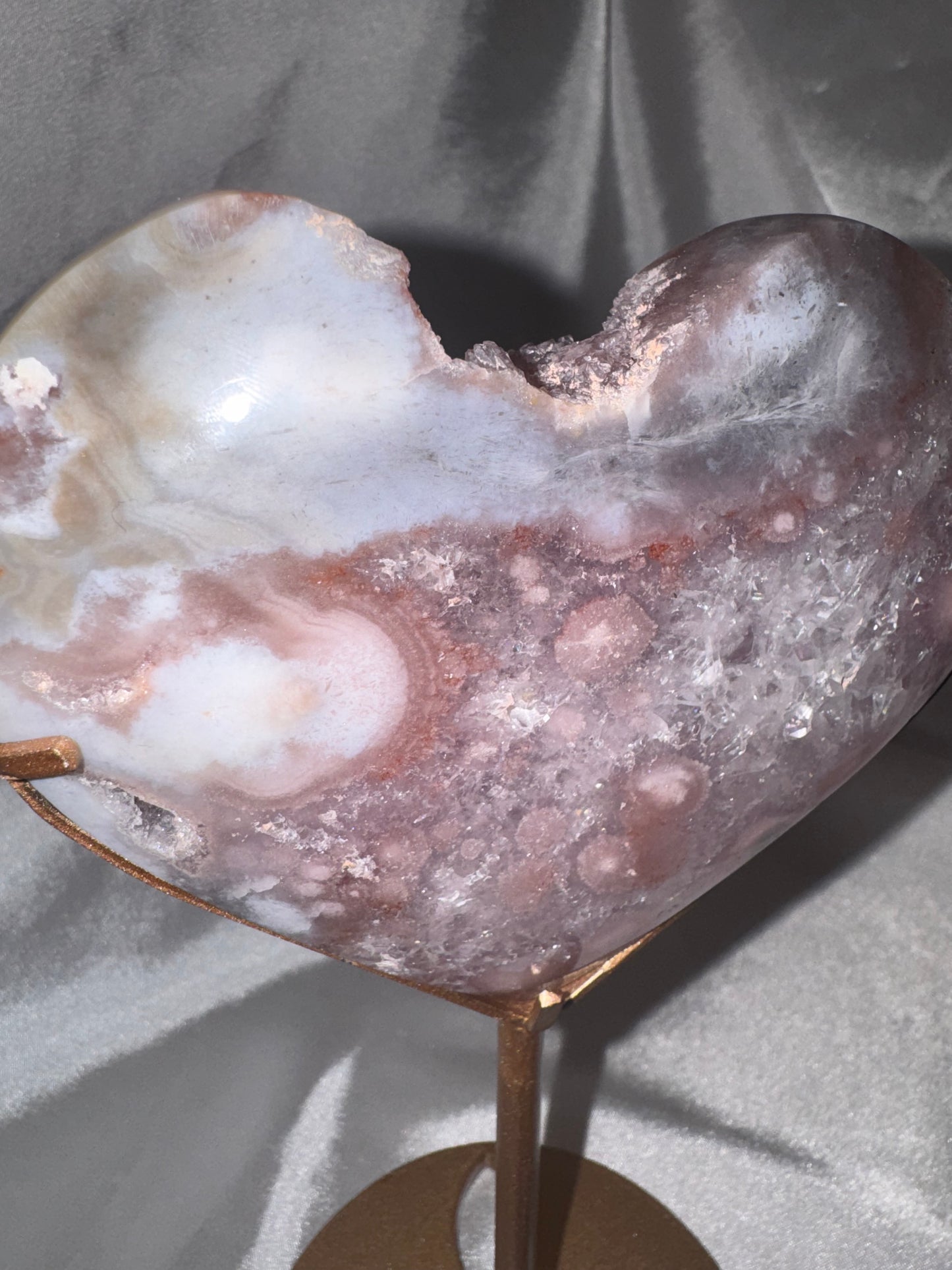 Amethyst Flower Agate AAA XL Heart on stand